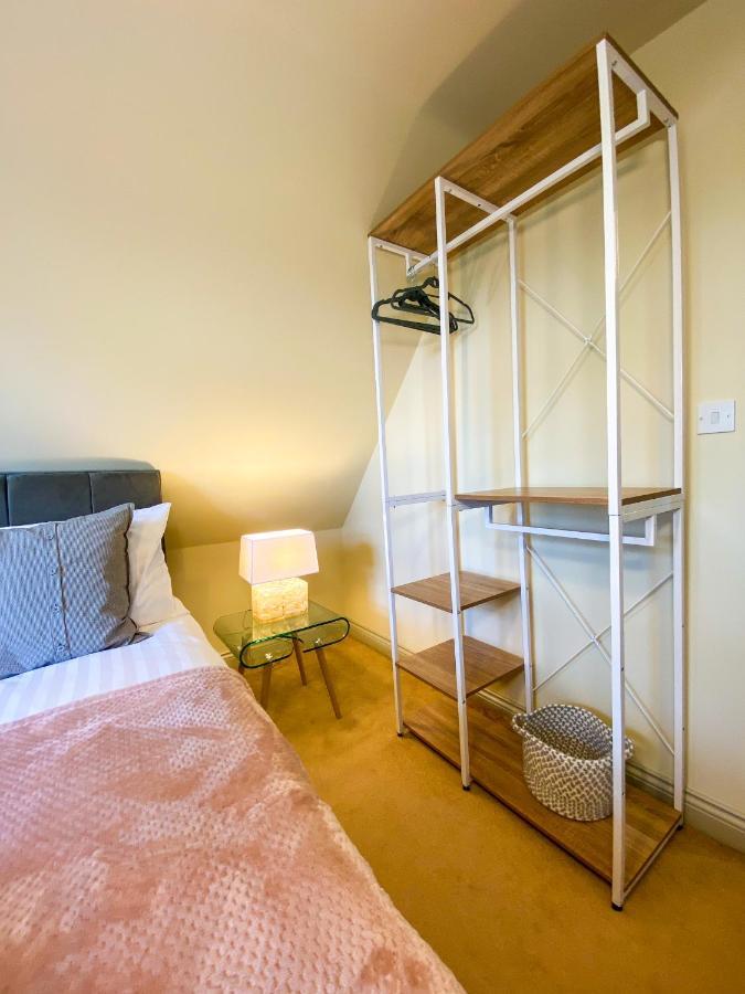 Kings Quarters Boutique Rooms Hartford  Екстериор снимка